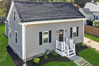 24 Adams Pl
