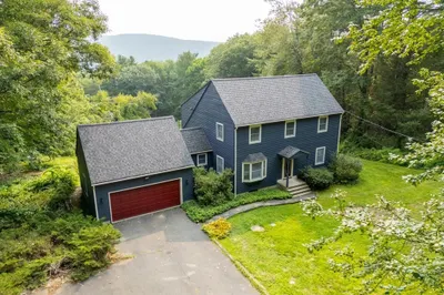 42 Briar Hill Rd 1