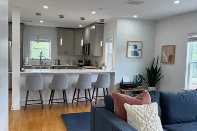 34 Park St #4