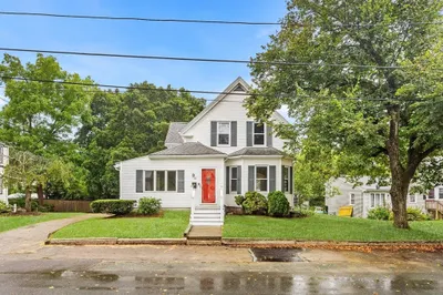30 Emery St