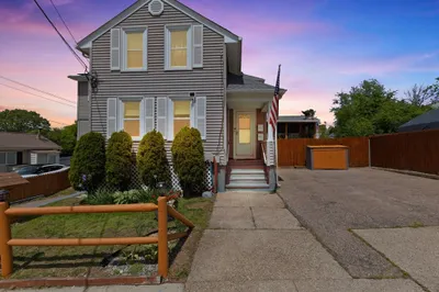 8 Rosewood St