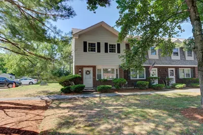 45 Pilgrim Cir #45