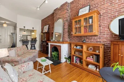 167 Beacon St #4