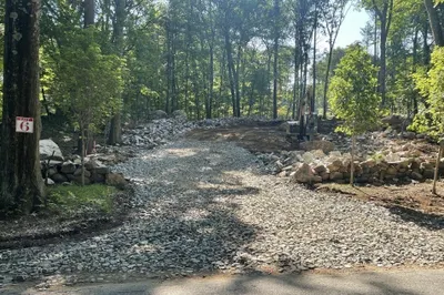 98 Meadow Rd