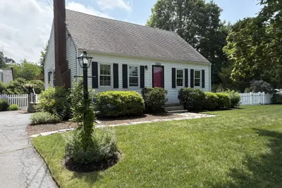 1566 Main Street 1