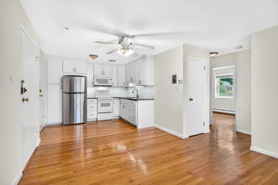 190 Mount Auburn Street #2-2 1
