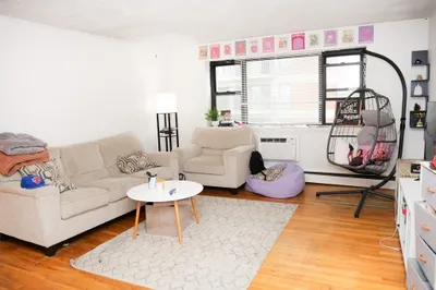 1027 Commonwealth Ave #37