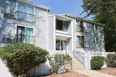 5 Village Rock Lane #14 1