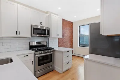 16 Pearl St #3