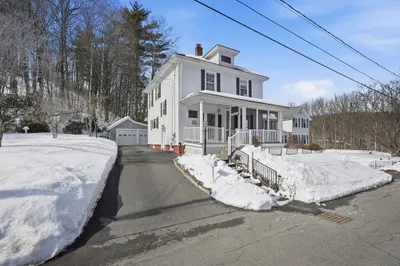 18 Crescent St 1