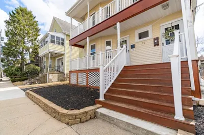 22 Dearborn St #2 1