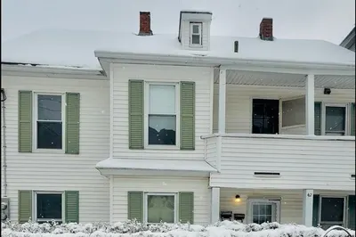 42 Salem St #3 1