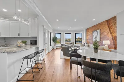 60 Charlesgate West #3-C