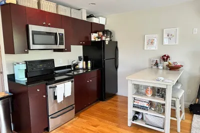 338 W Broadway #12