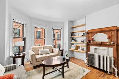 34 Myrtle St #3