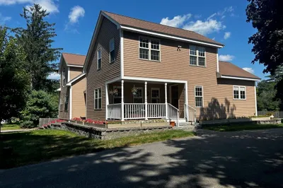 22 Hudson Rd 1