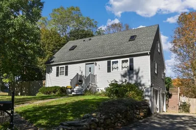 1 Lakeview Ave 1