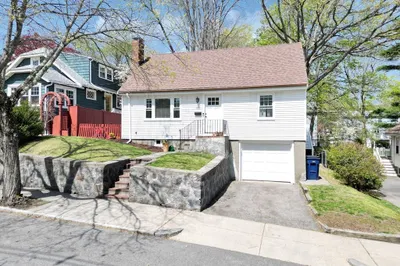104 Montclair Ave