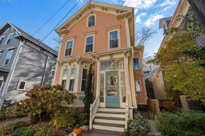 12 Hubbard St 1