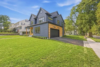 42 Lindbergh Ave 1