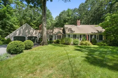 84 Duck Hill Rd 1