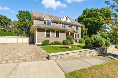 73 Wendell Road 1