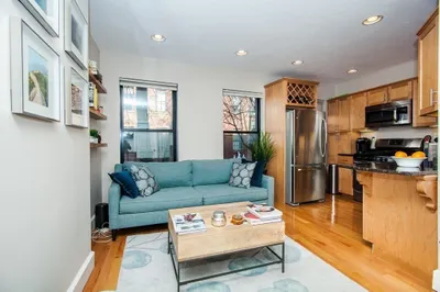 10 Dwight St #2