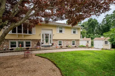 14 Frost Ave 1
