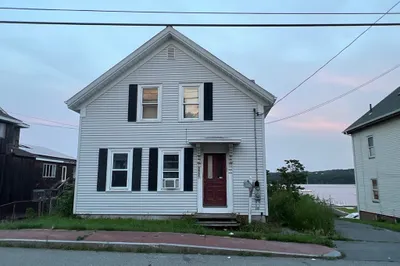 432 Main St