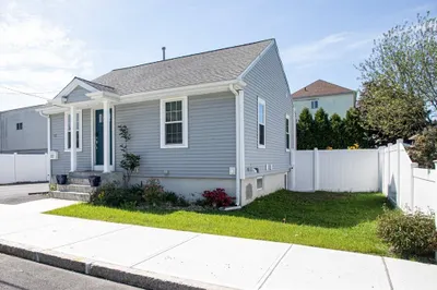 25 Emery St #1