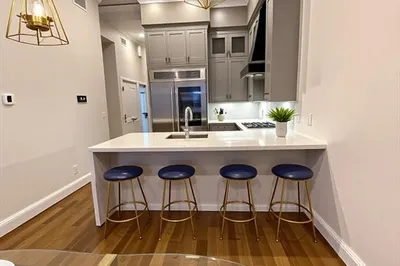 288 Commonwealth Ave #1