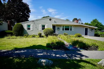 14 Eisenhower Ave 1