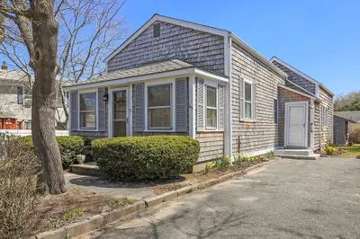 63 Adams St 1