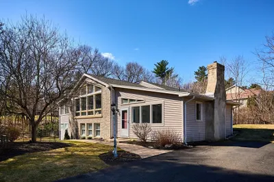 14 Sylvan Dr