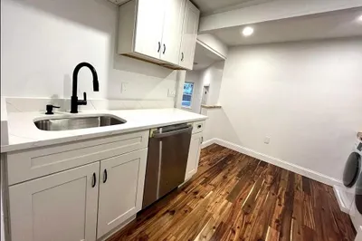 303 Carter St #1