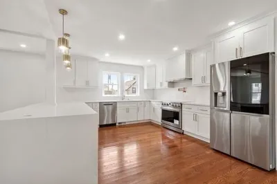15 Oak St 1