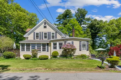 14 Naylor Ave 1