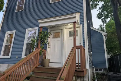 163 Ferry St #2