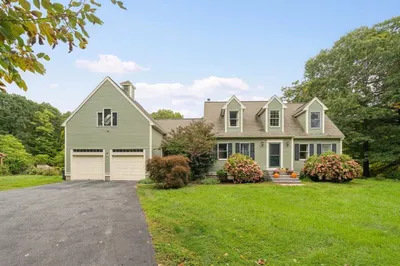 52 Moore Ln 1