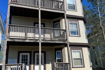 174 Pine St #3 1