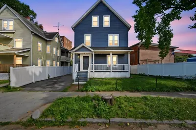 15 Warriner Ave 1