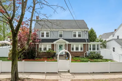 228 Lagrange St 1