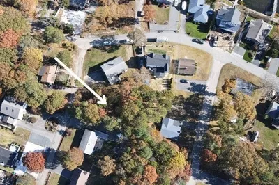 15 Ingleside Dr