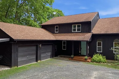 48 Birch Bluff Rd 1
