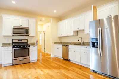 8 Dorset St #1