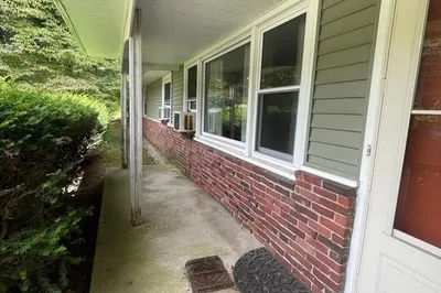 65 Eaton Rd W Rd
