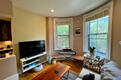 18 Dwight St #2