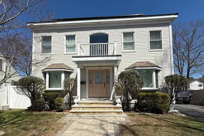 32 Bennett Ave 1