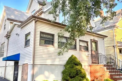 37 Tracy Ave