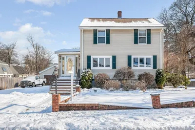63 Deering St